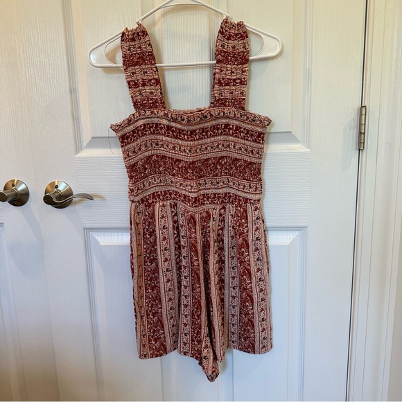 American Eagle Wide Strap Romper - Picture 2 of 5